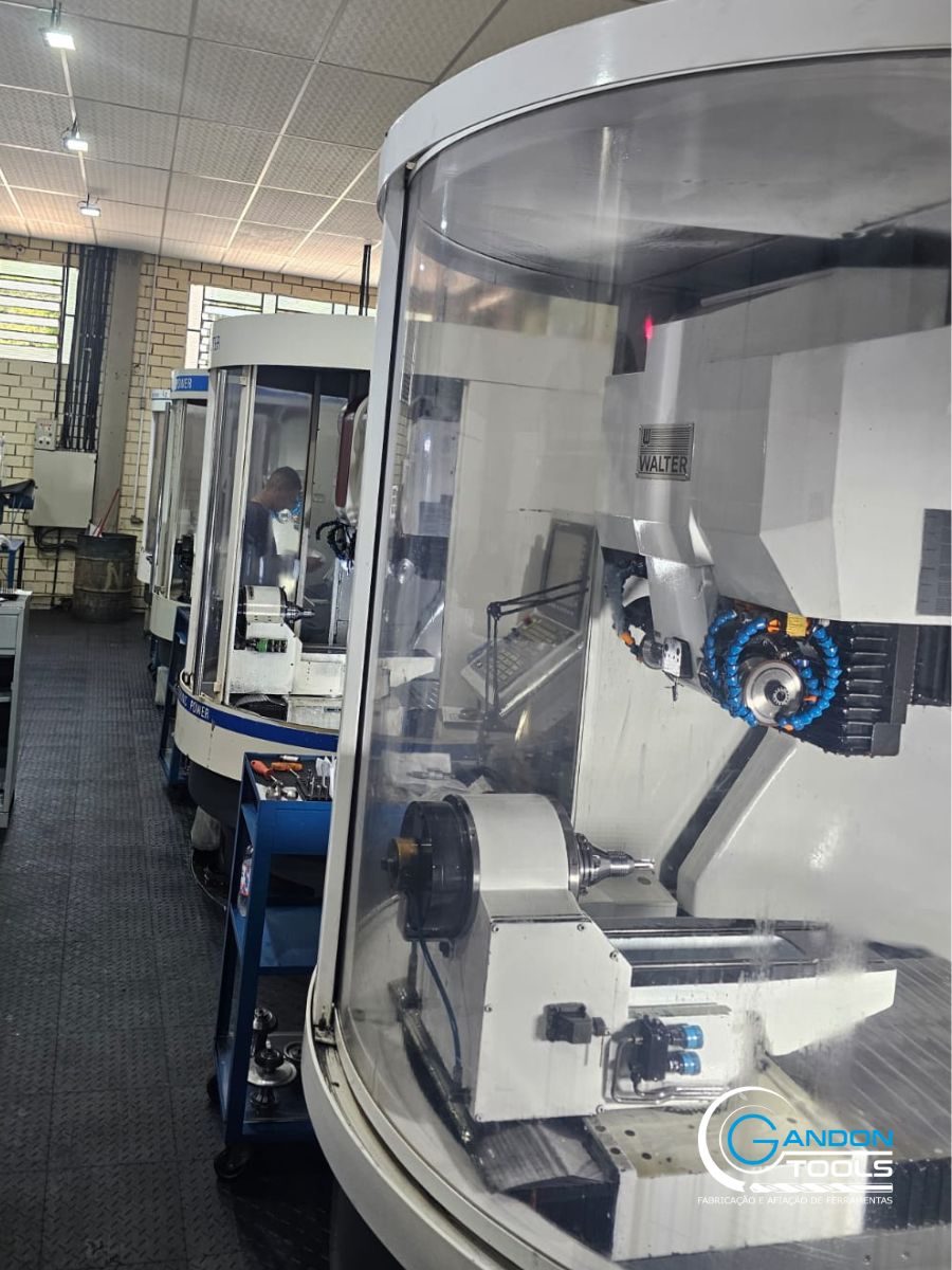 Retificadoras CNC Walter em operação na Gandon Tools